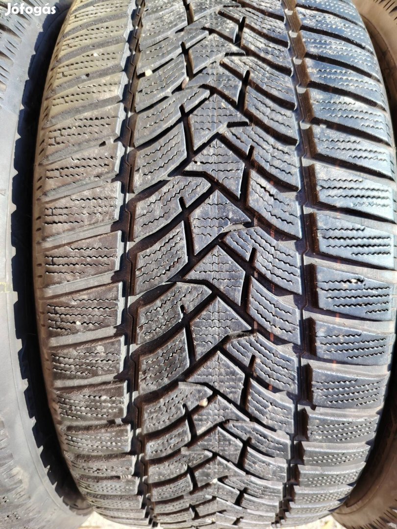 Dunlop Wintersport 5. 225/40 R18