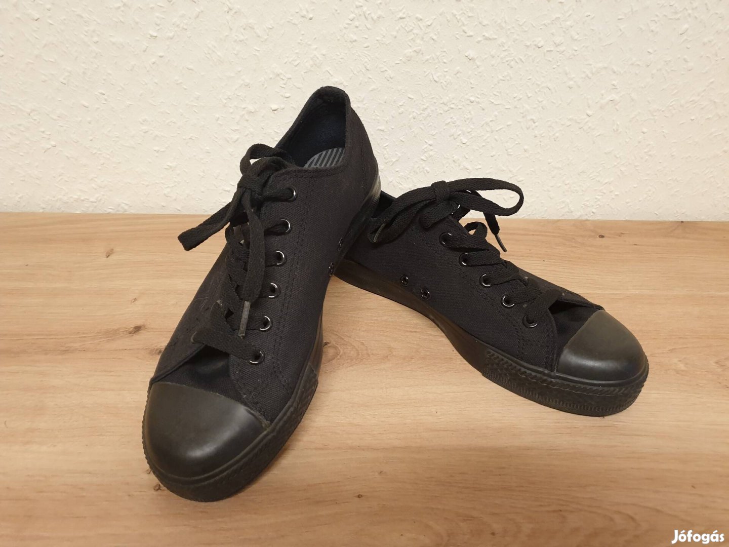 Dunlop nöi fekete tornacipő "38"
