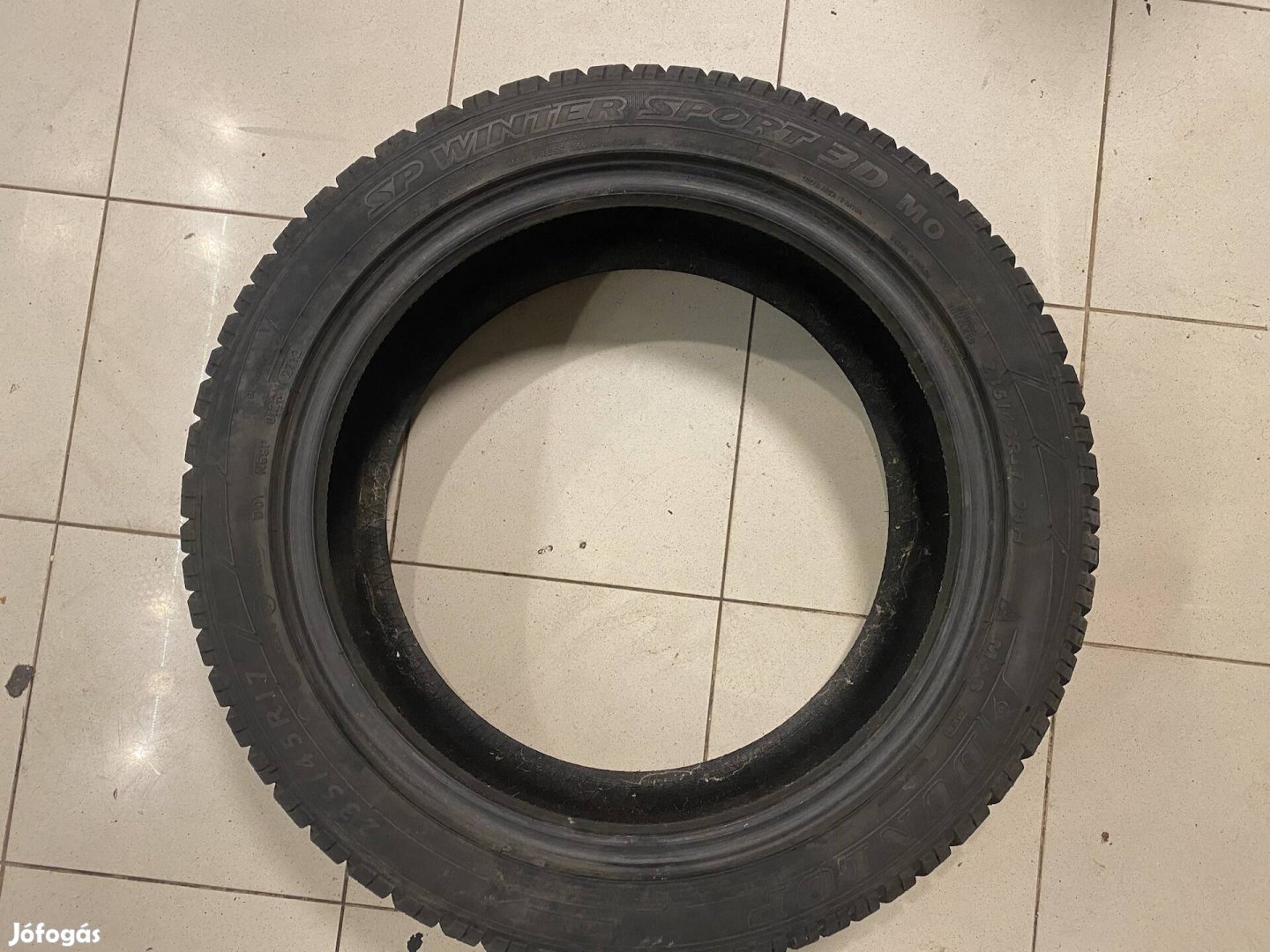 Dunlop winterspot 3D 235/45 R17 téligumi