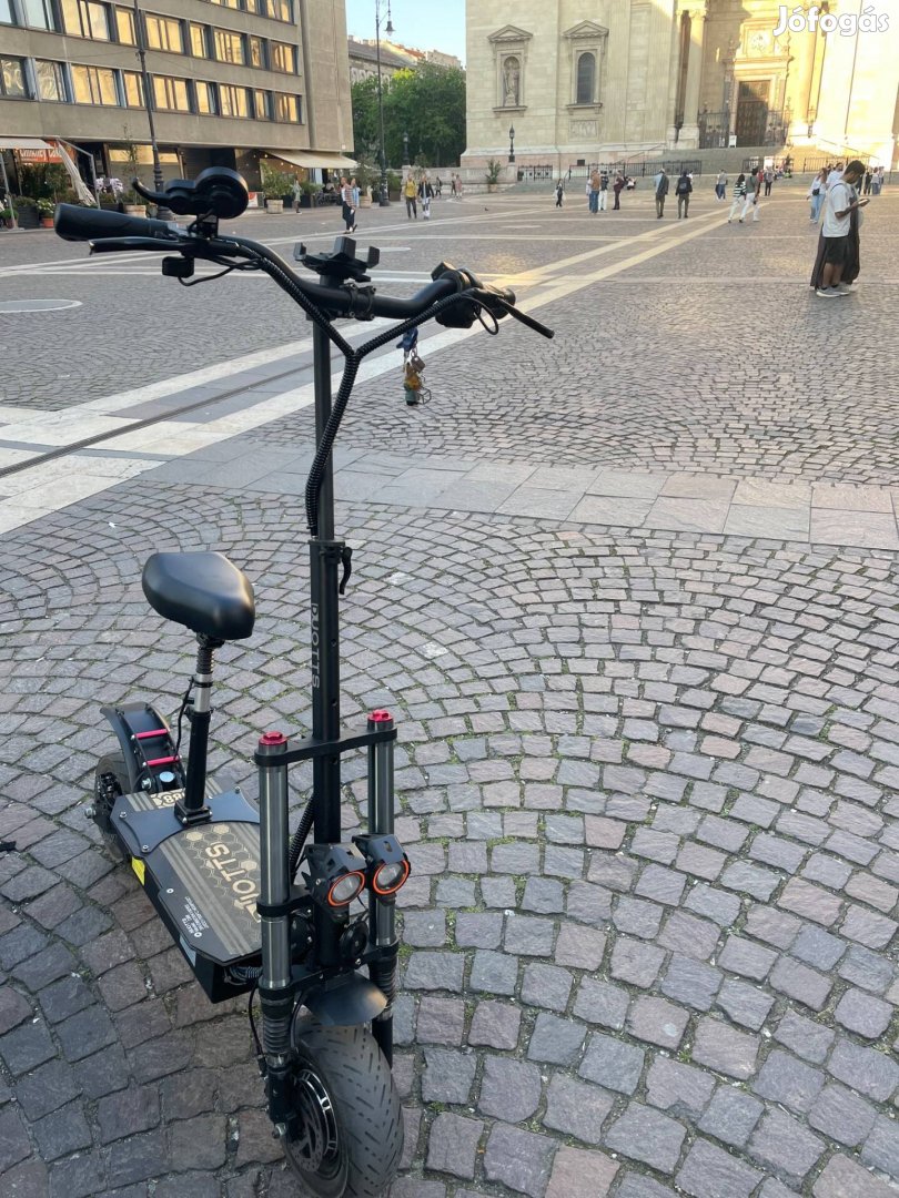 Duotts 5600w elektromos roller