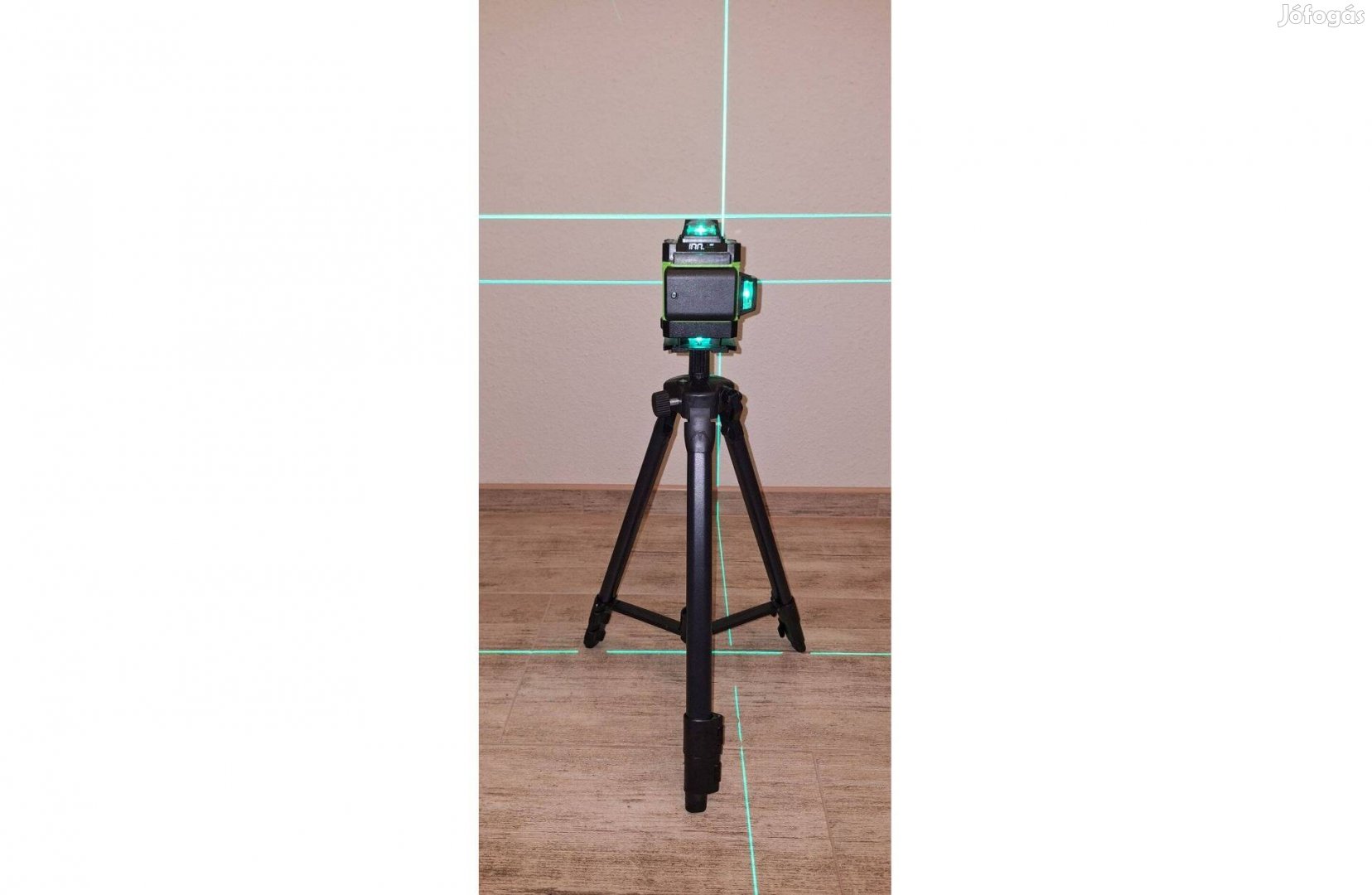 Dupla aksi+tripod 4D-16 vonalas 360° zöldfényű szintezőlézer