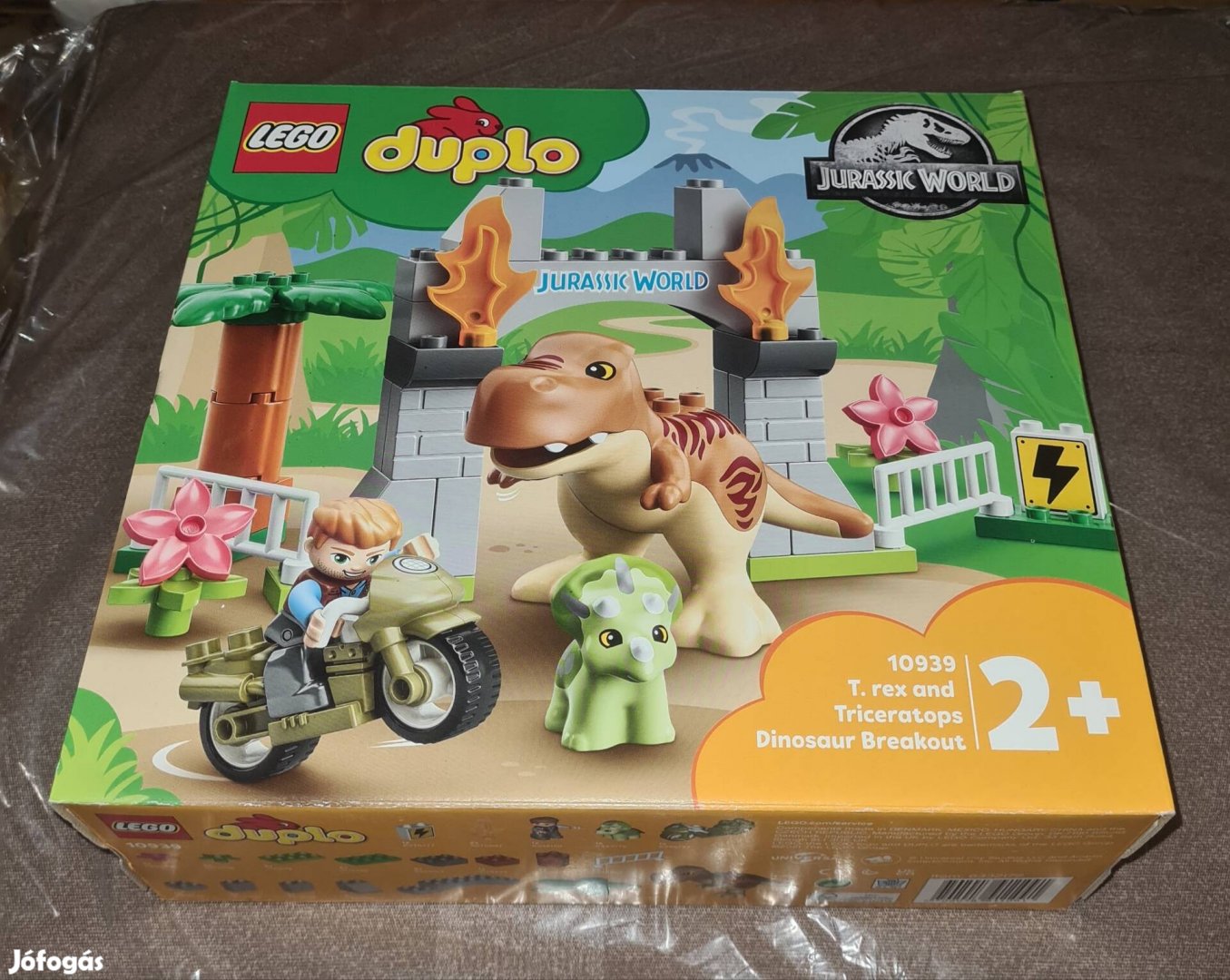 Duplo 10939 Jurassic World T. Rex Triceratops dinoszaurusz kitörés