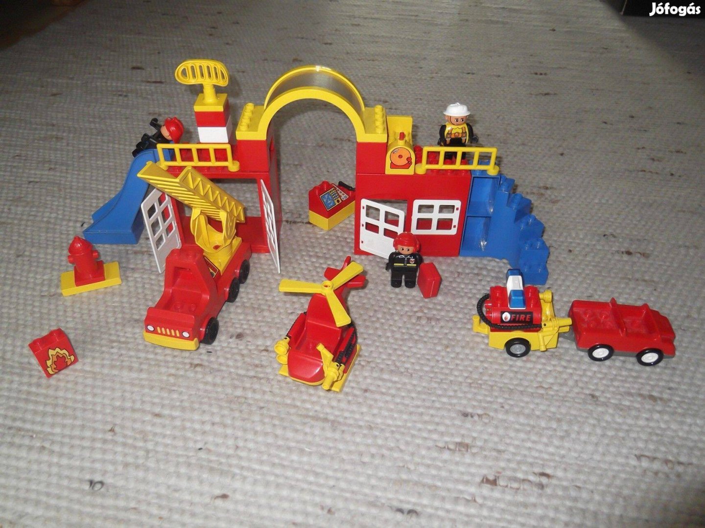 Duplo - Óriási - Retro - Tűzoltószett - járművekkel, figurákkal, stb