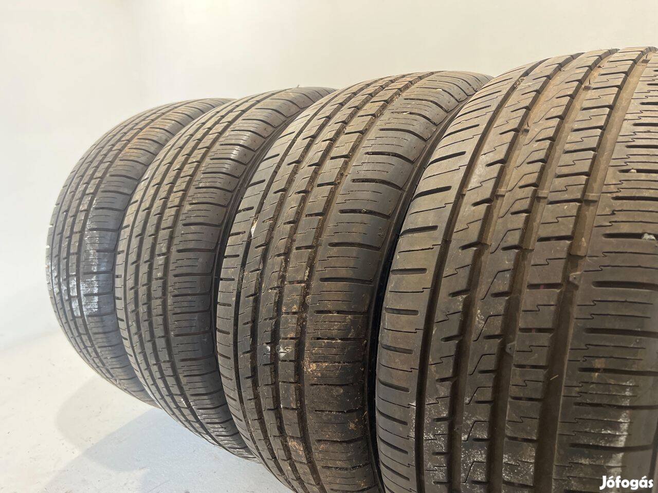 Duraturn 235/55 R17 nyári gumiabroncs szett