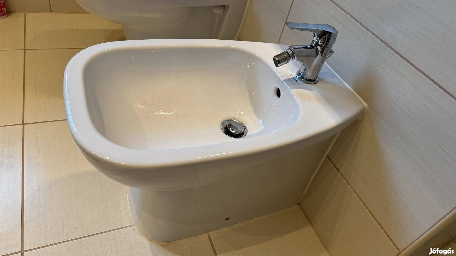 Duravit D-Code álló bidé 22381000002 csapteleppel