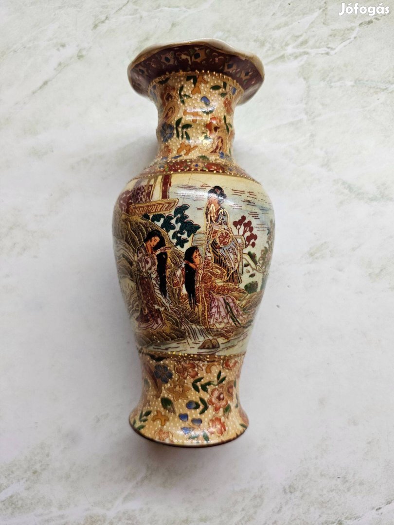 Dúsan aranyozott kínai porcelán váza19 cmKézi díszítésűMoria