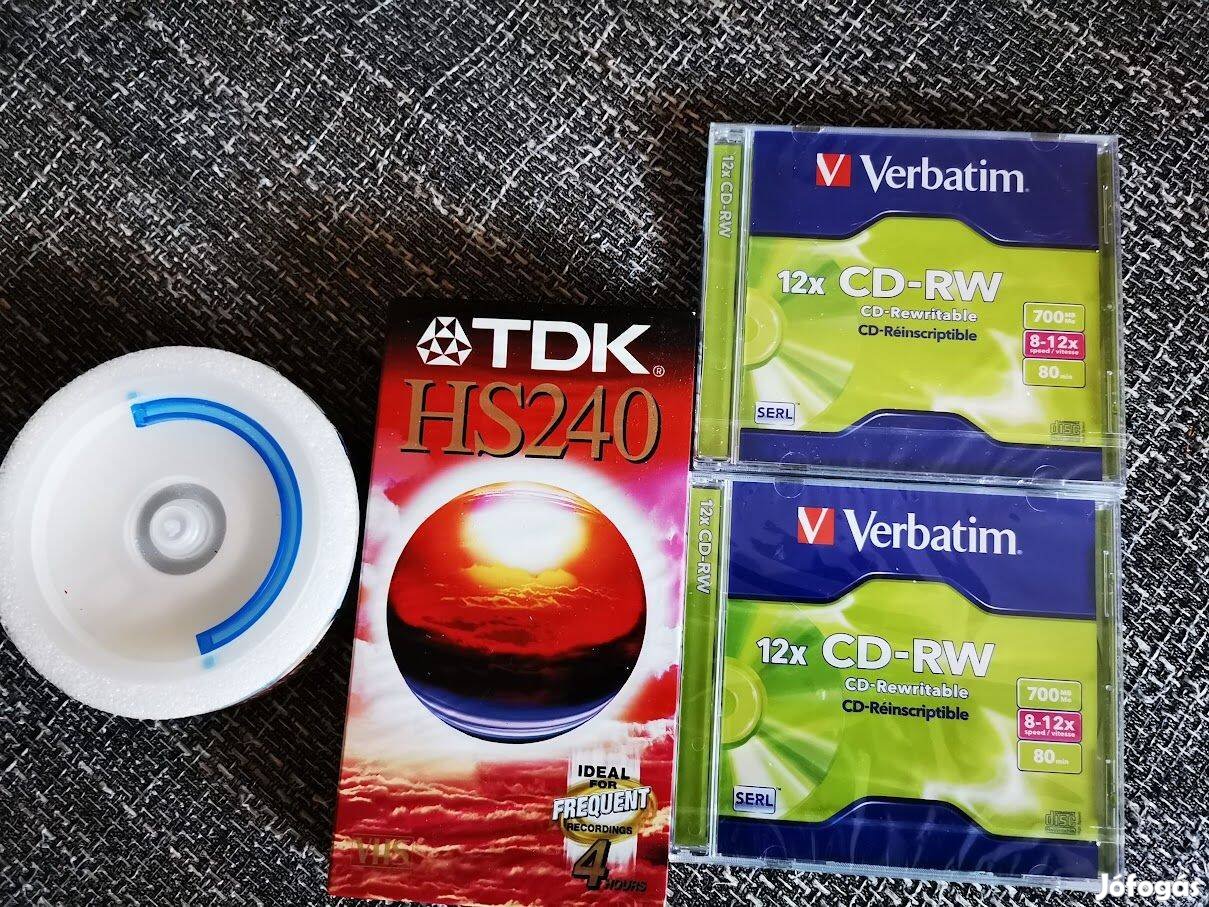 Dvd +r 10 Darab, cd 2 Darab És 1 Darab Videokazetta, Egyben