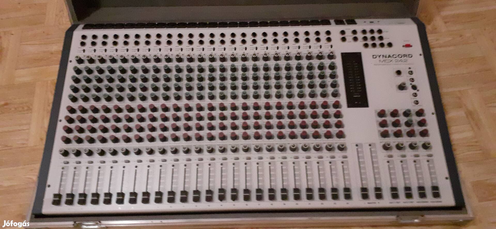 Dynacord MCX24.2 keverőpult,hibátlan állapotban,tokkal