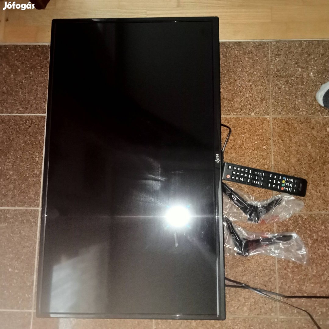 Dyras tv alkatrésznek