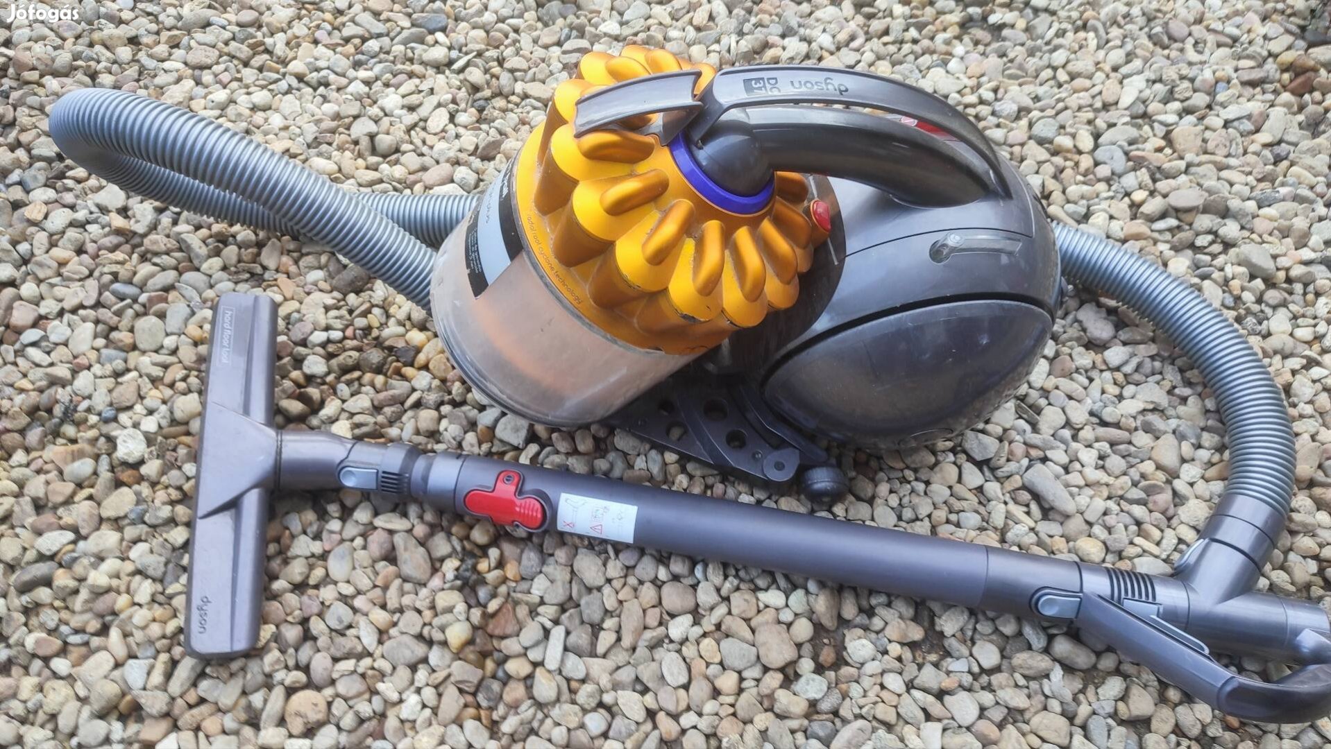 Dyson DC 37 porzsák nélküli porszívó 