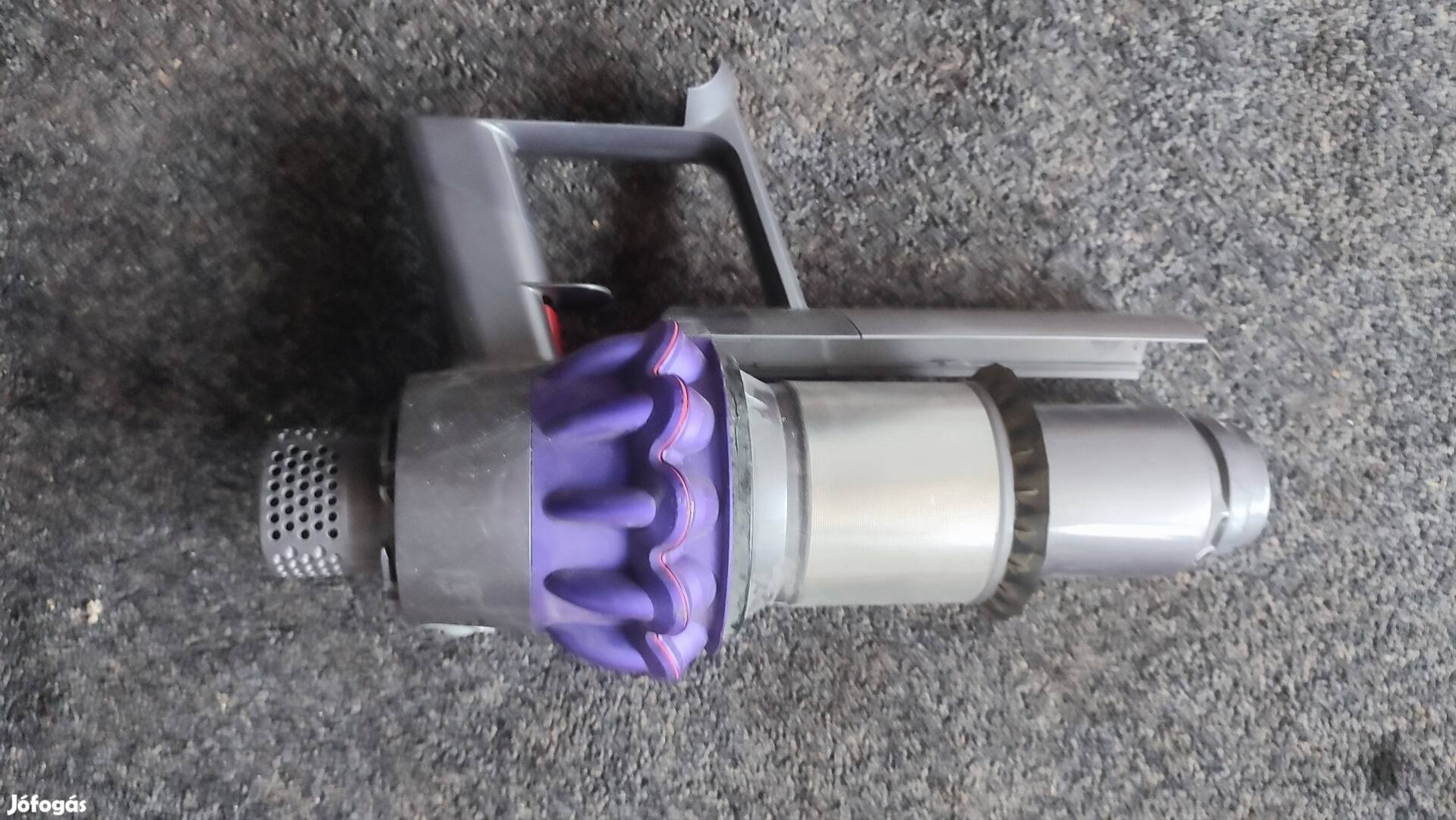 Dyson V10 porszívó géptest alkatrésznek eladó 