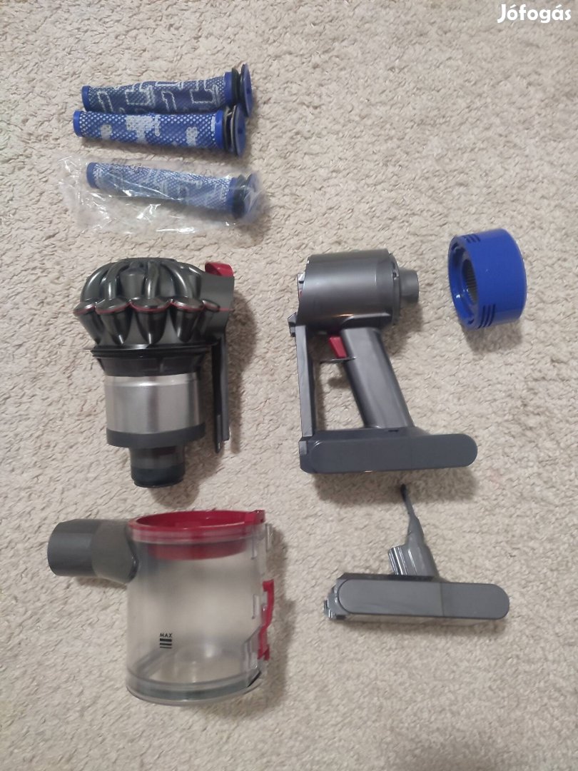 Dyson V8 + tartalékok
