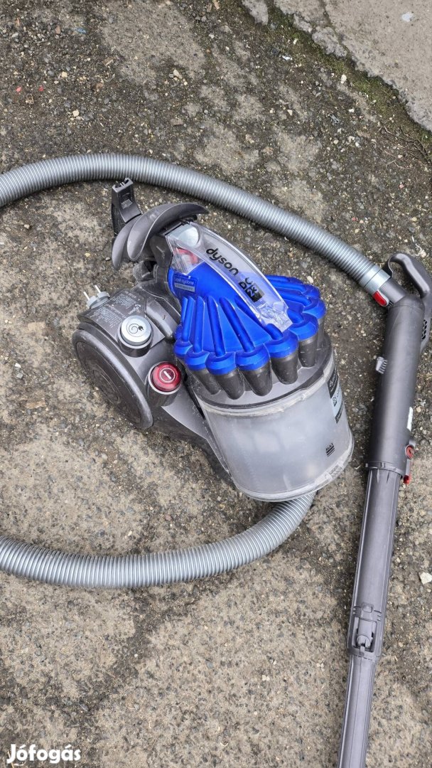 Dyson porszívó eladó.
