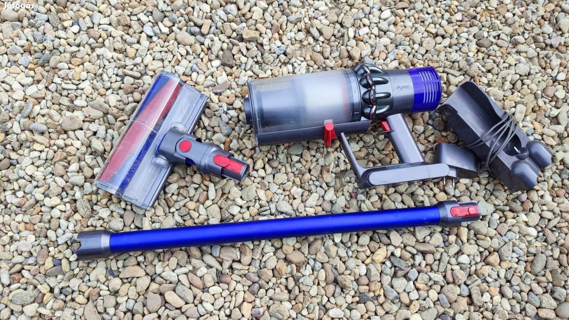 Dyson v10 akkus porszívó, porzsák nélküli porszívó 