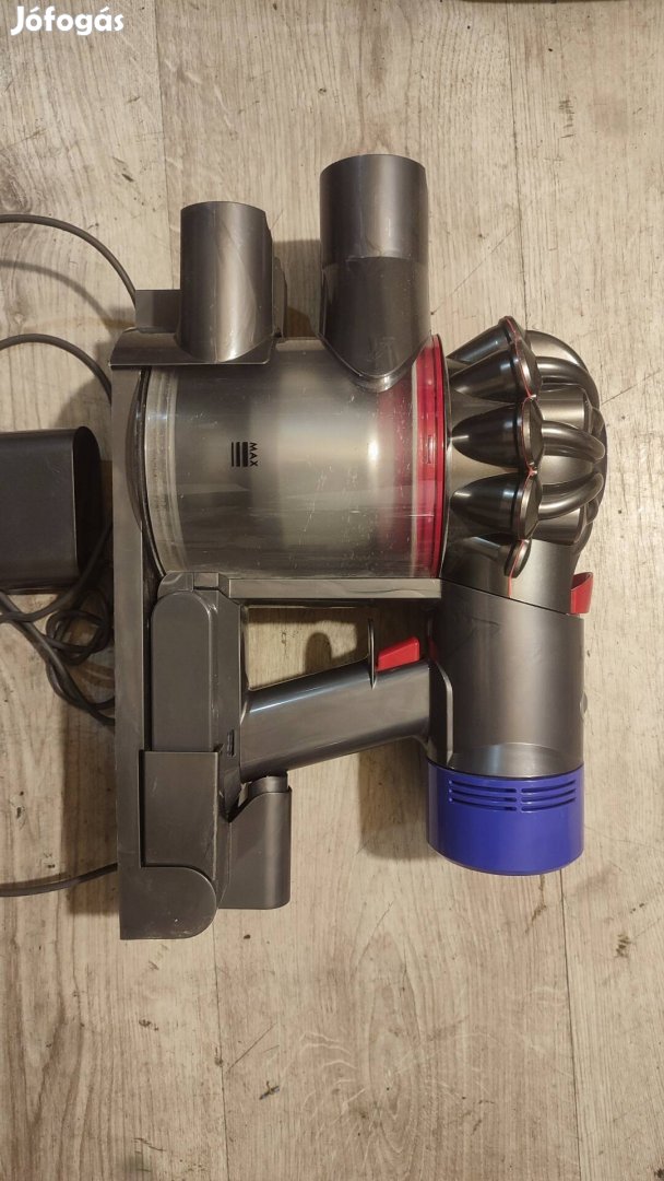 Dyson v8 akkumulátoros porzsák nélküli porszívó Tamásnak 