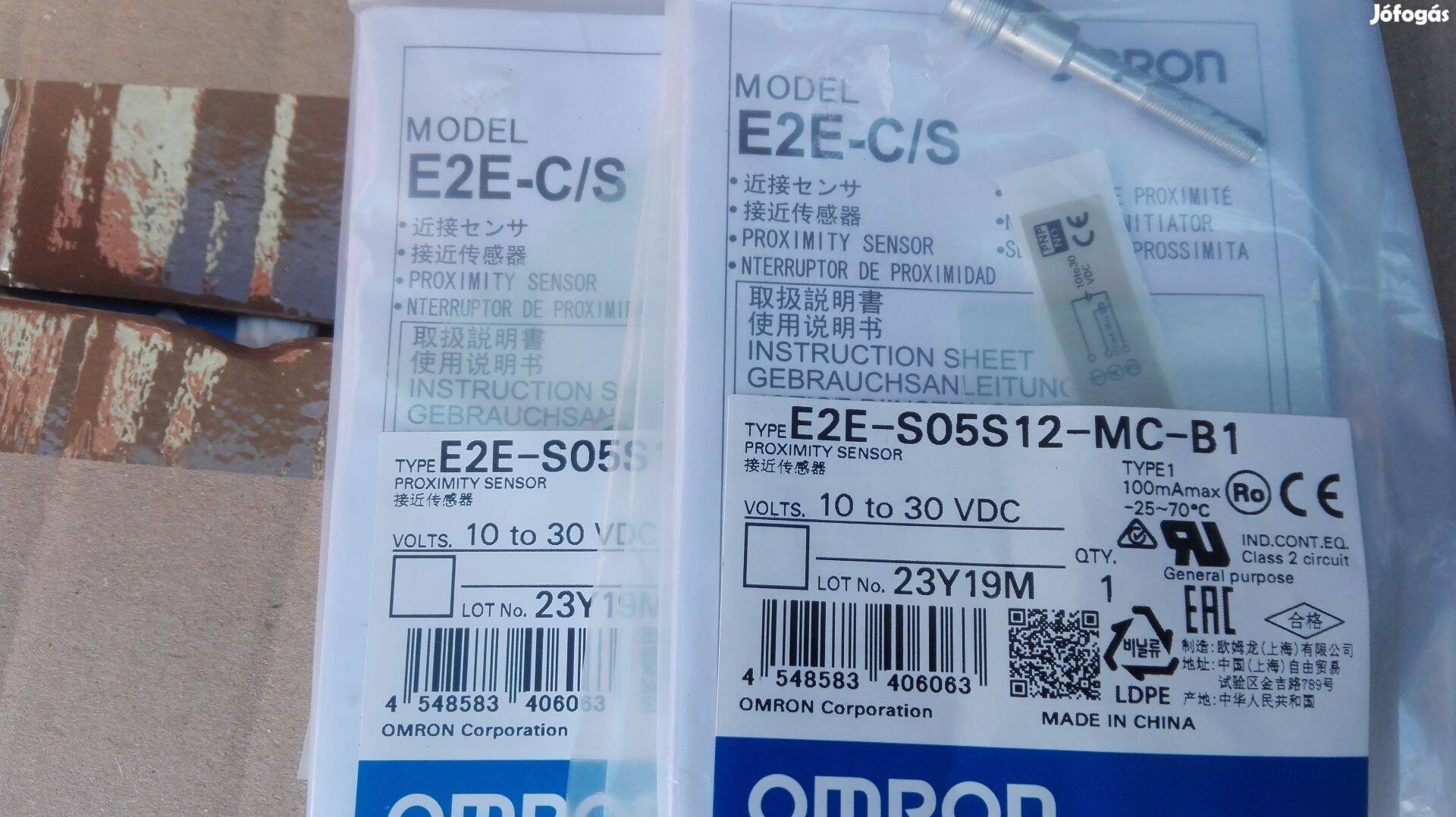 E2E-SO5S12-MC-B1 Omron közelítés kapcsoló 2 db