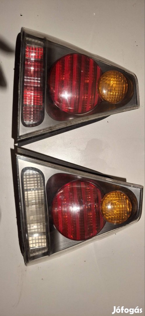 E46 Compact hátsó lámpa párban eladó!