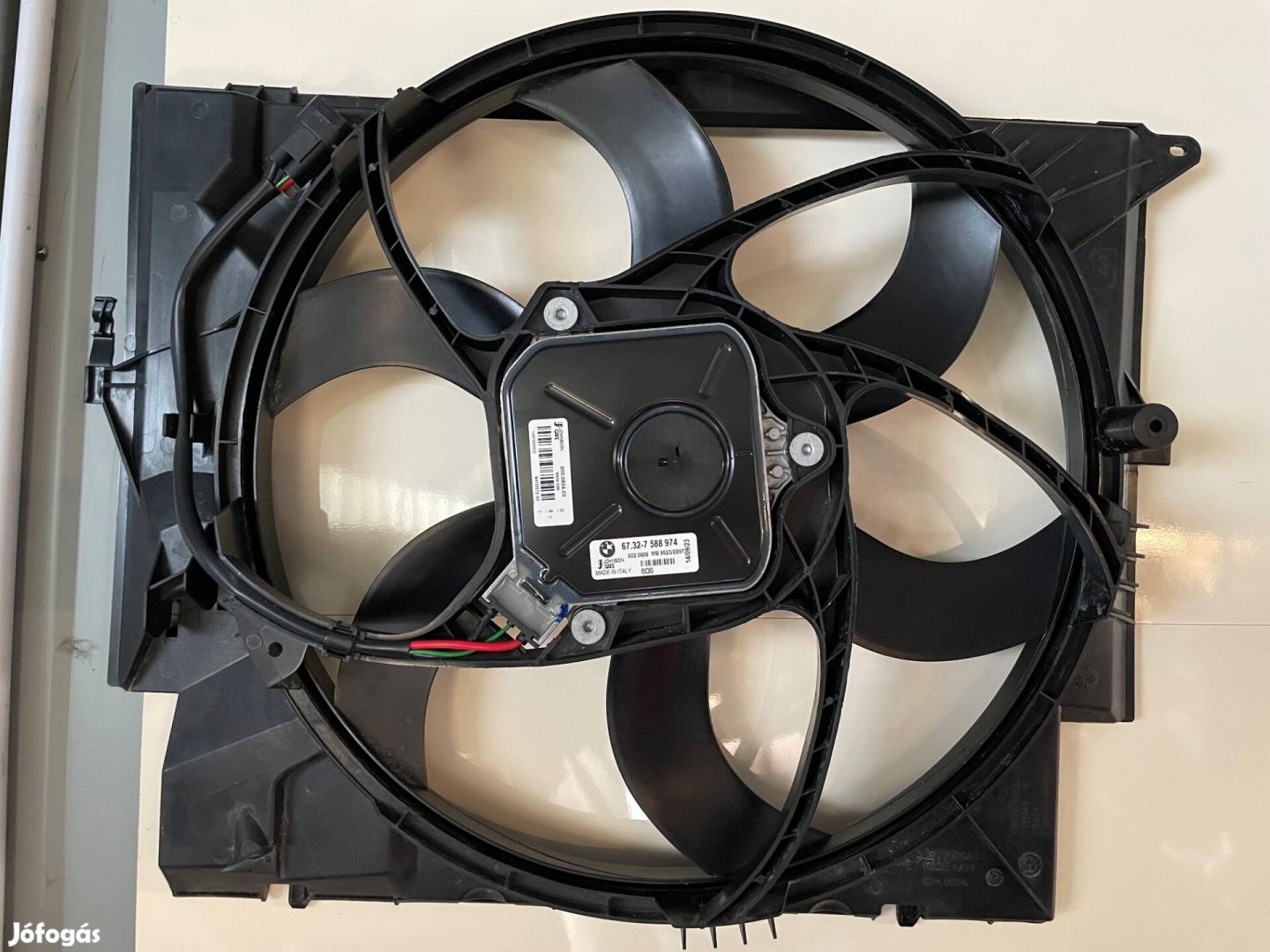 E90 hűtőventilátor