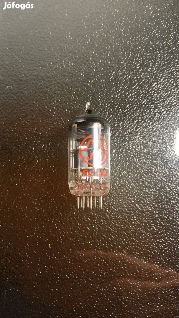 ECC82 / 12AU7 JJ Electronic Elektroncső