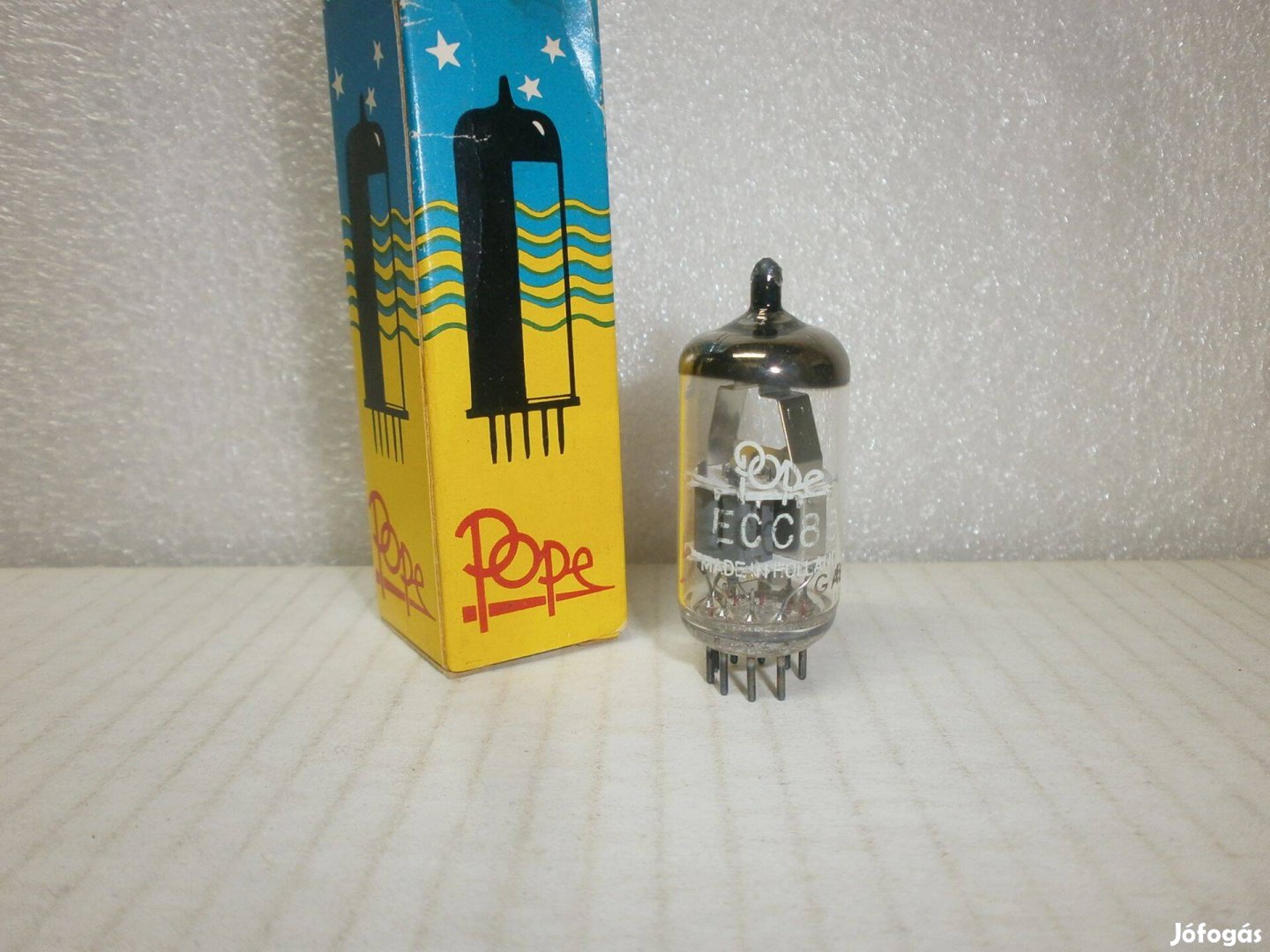 ECC88 6DJ8 - Pope-Amperex - Holland - NOS