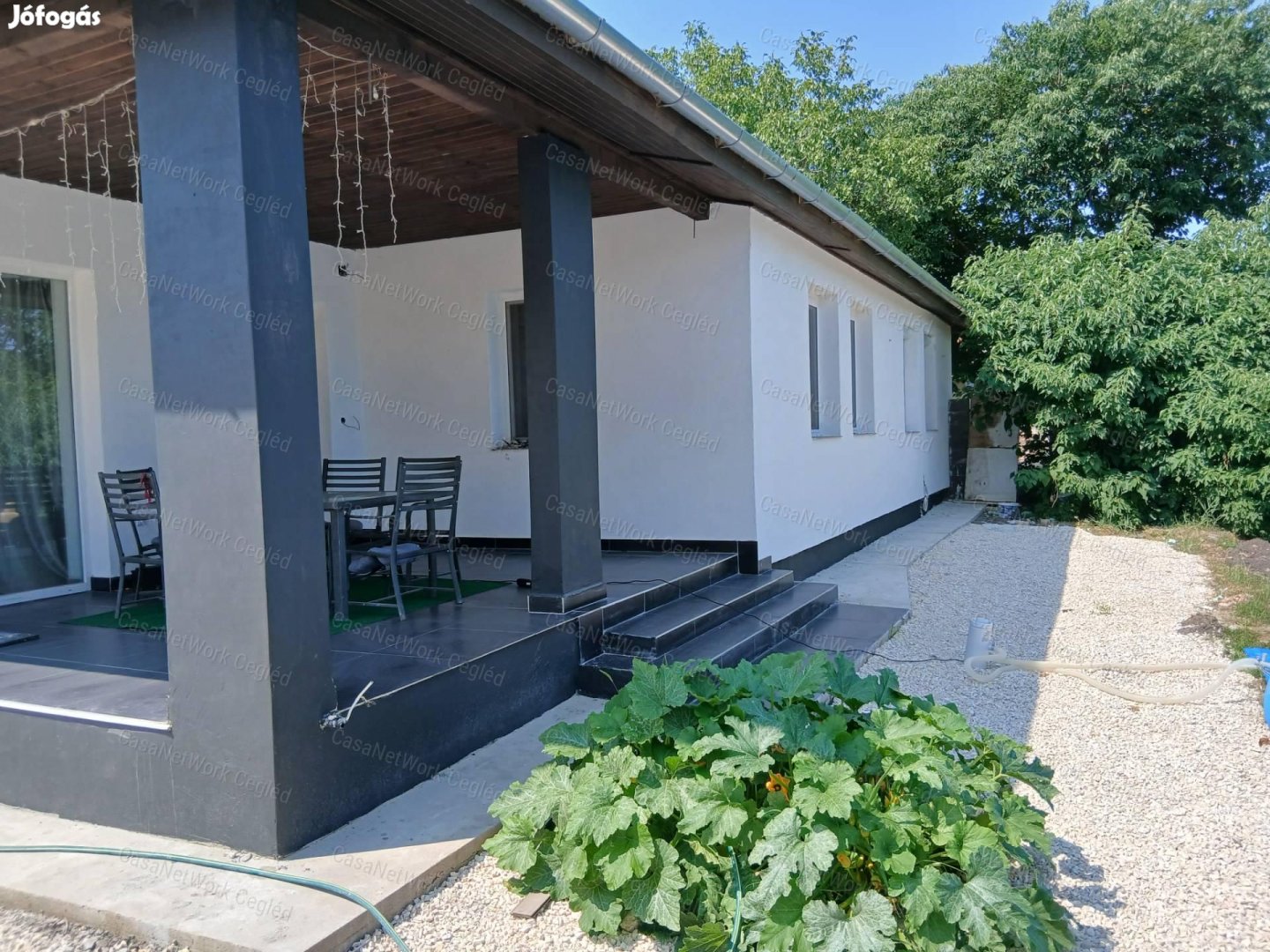 ELADÓ CEGLÉDI 187 m2 ÚJ ÉPÍTÉSŰ CSALÁDI HÁZ.