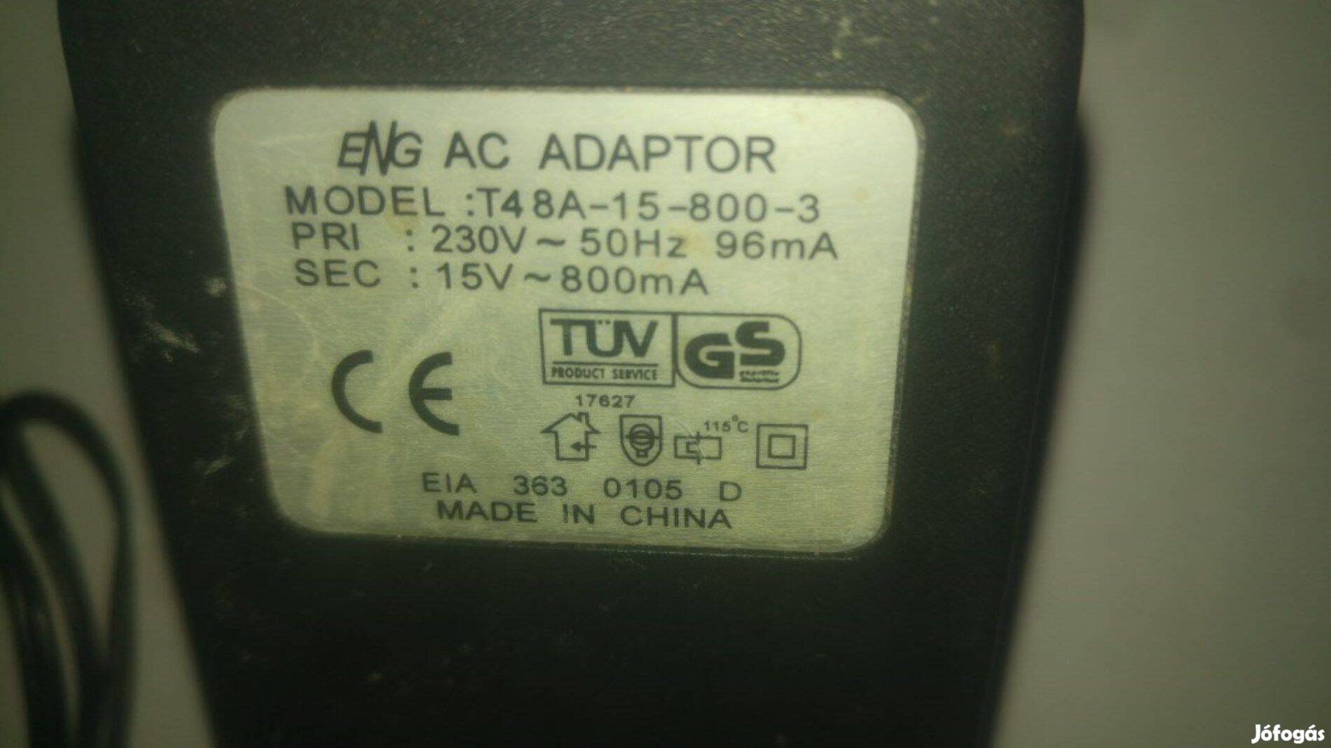 ENG AC adapter 15V 800mA működő