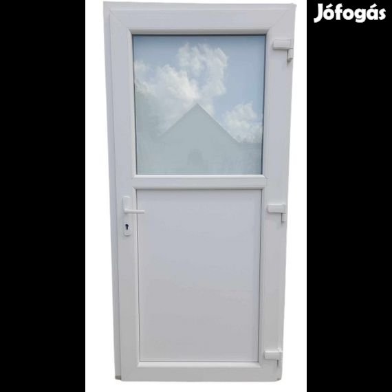 ENYHÉN SÉRÜLT Glassy -12- Hőszigetelt Bejárati ajtó 98x198