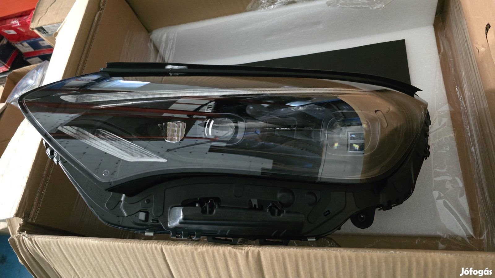 EQE digital light fényszóró bal újszerű A2959066700 eladó