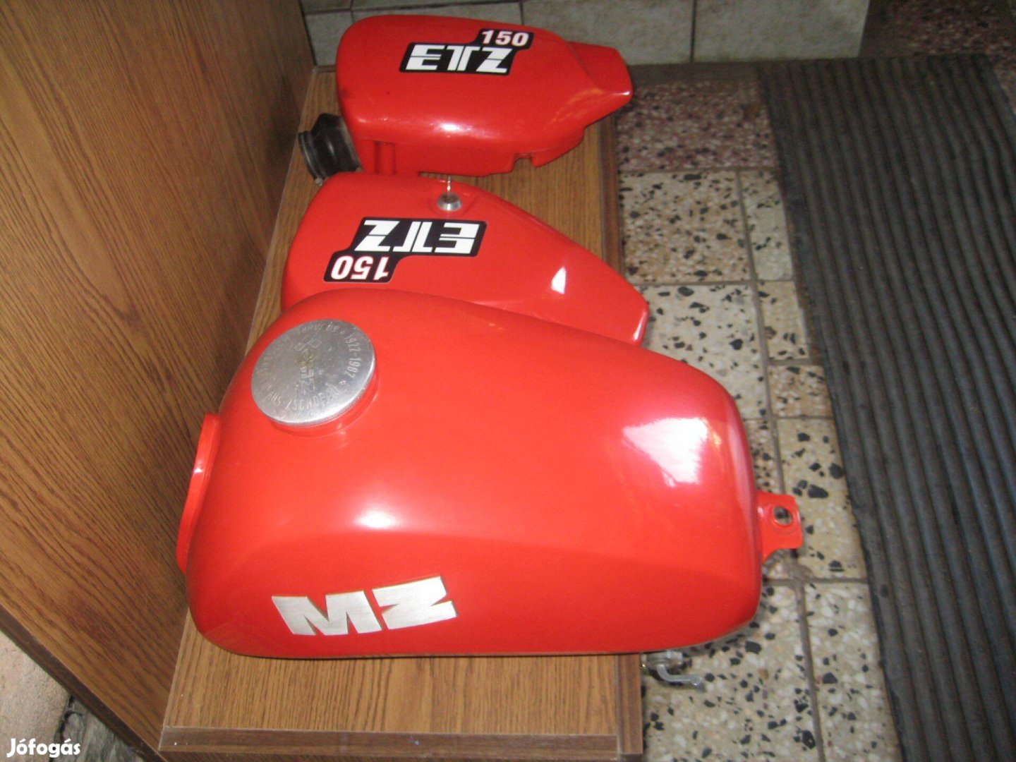 ETZ 125/150 es tank szett fix ar