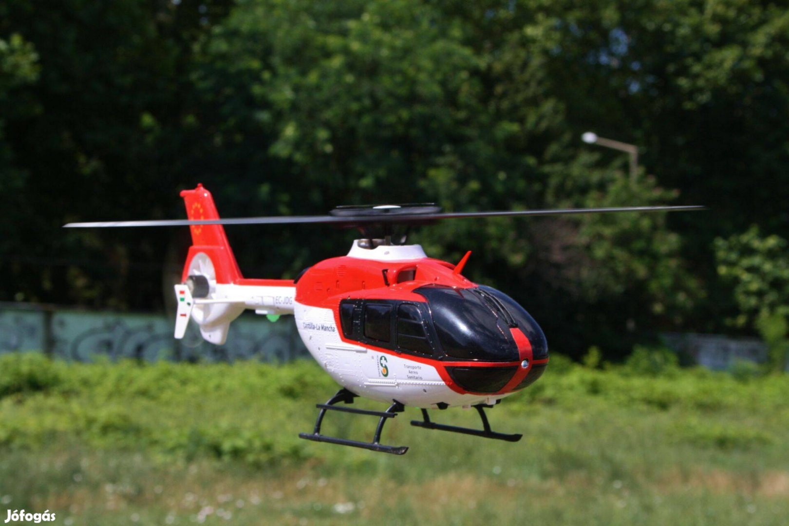 E 135 tip. rc helikopter modell