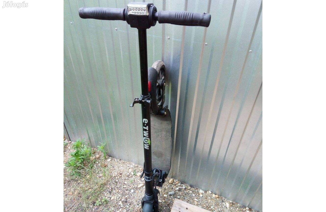 E-Twow Booster Elektromos roller