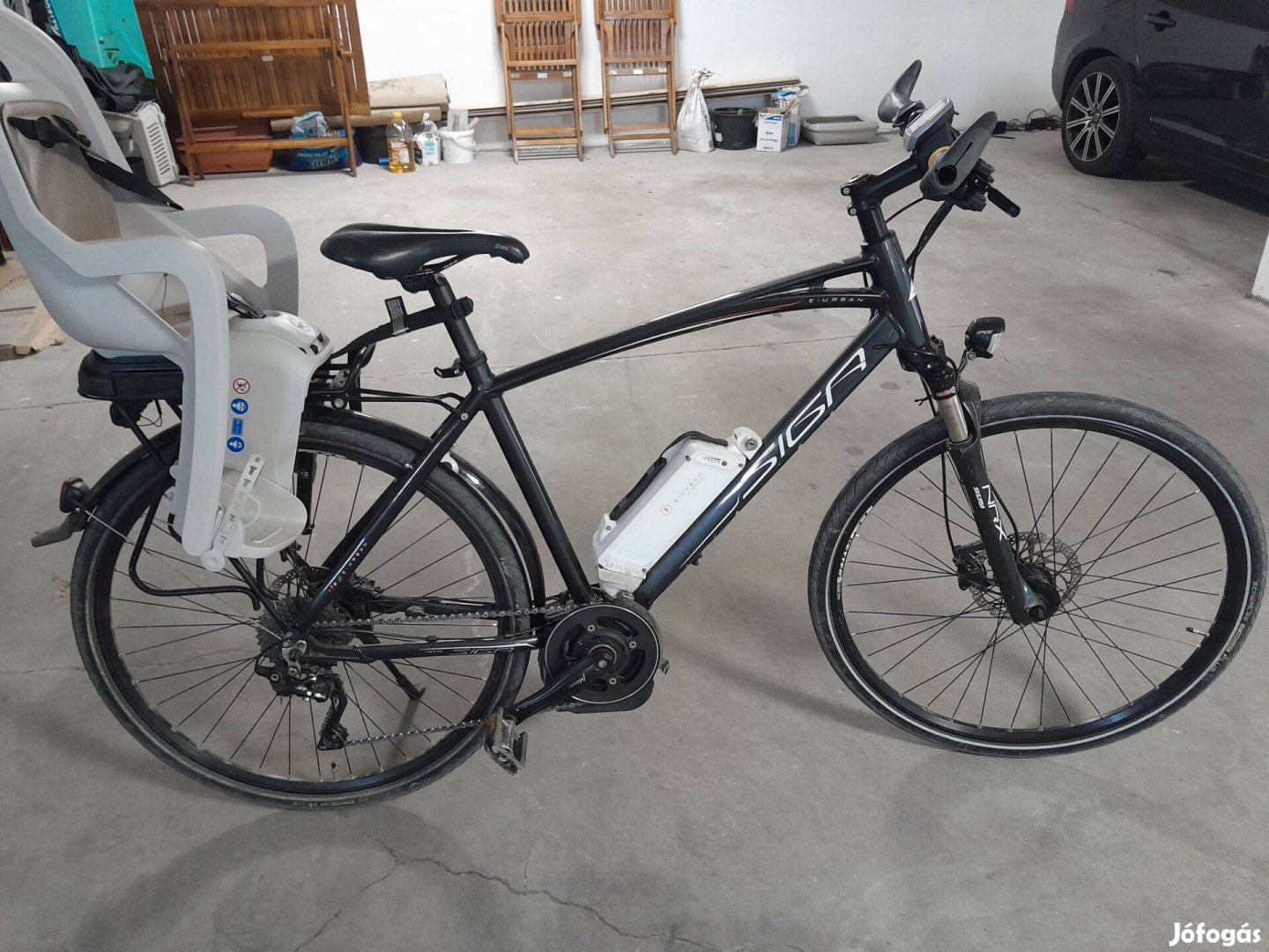 E-bike, városi kerékpár Bosch rásegítéssel