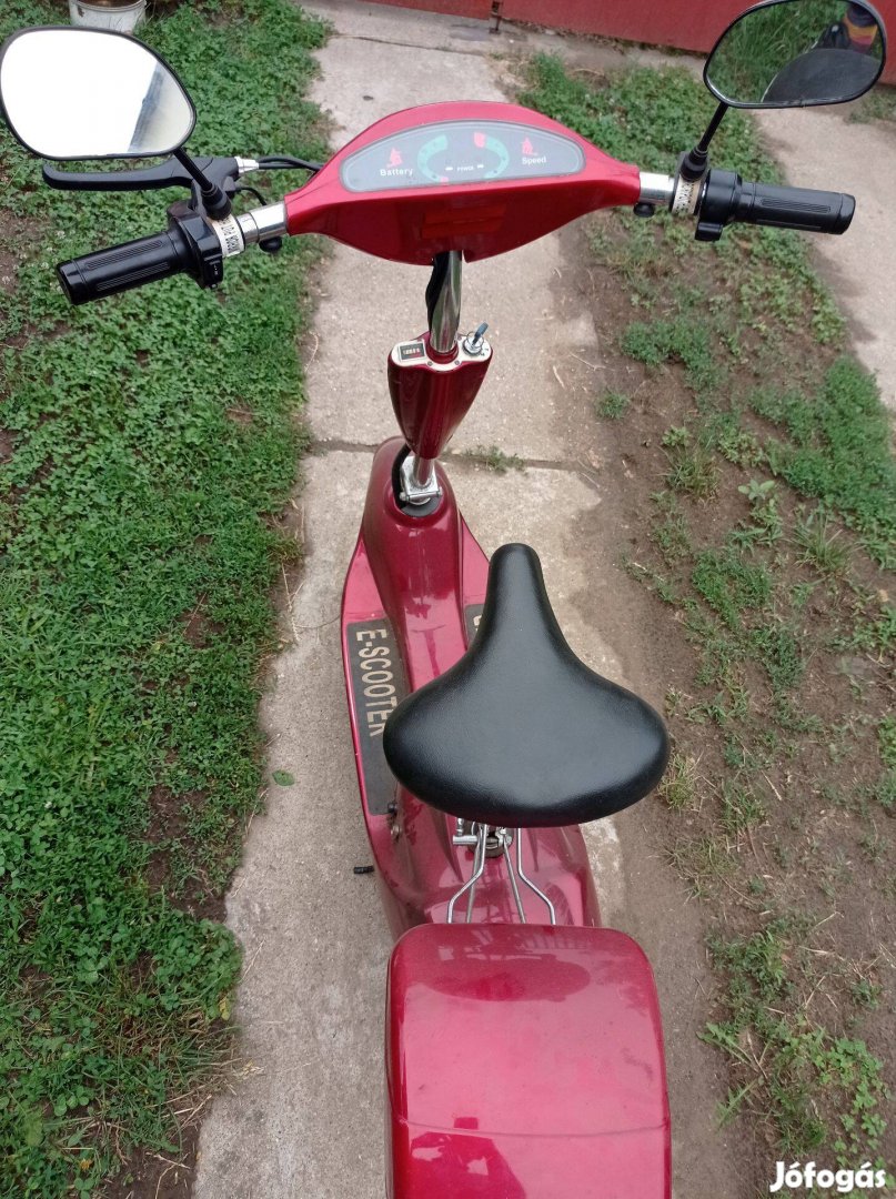 E-scooter roller