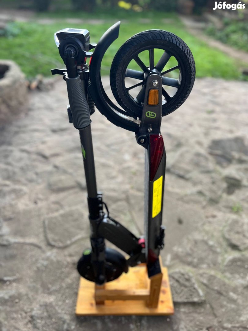 E-twow booster V elektromos roller