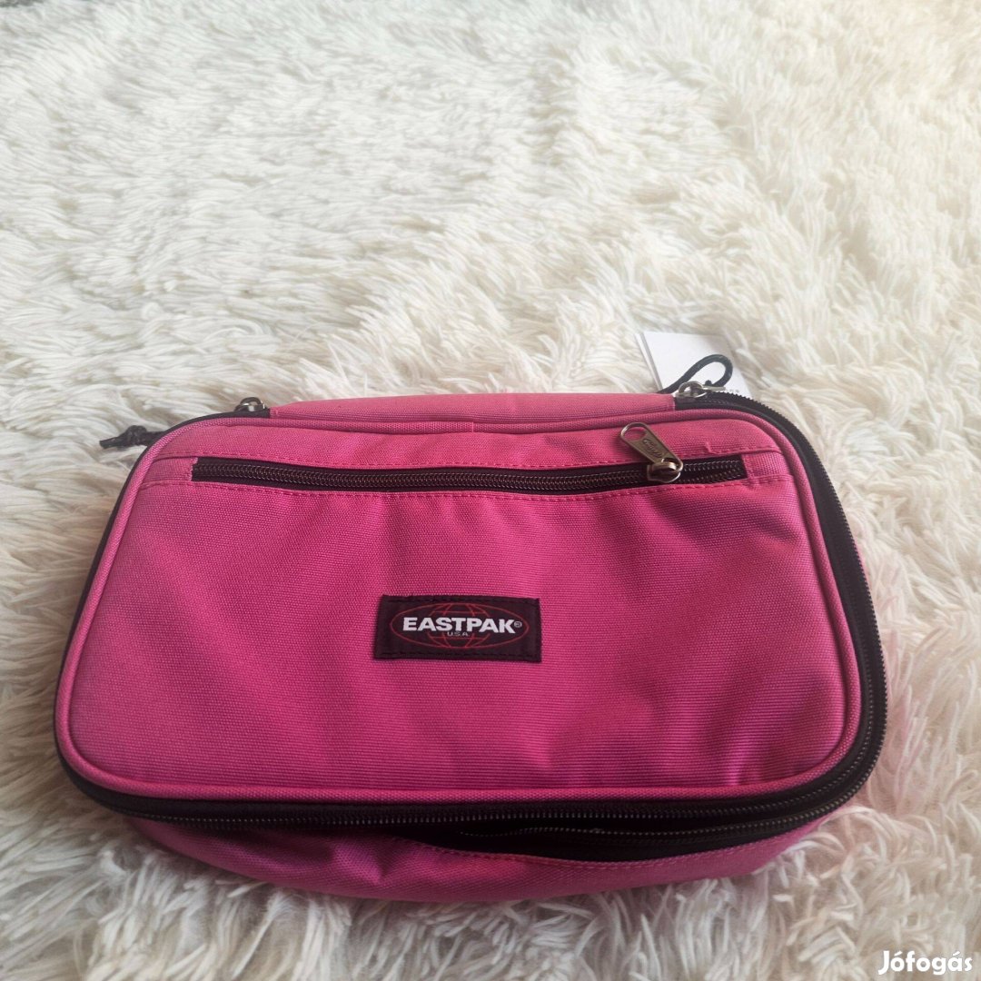 Eastpak tolltartó teljesen új cimkés adatok a képen