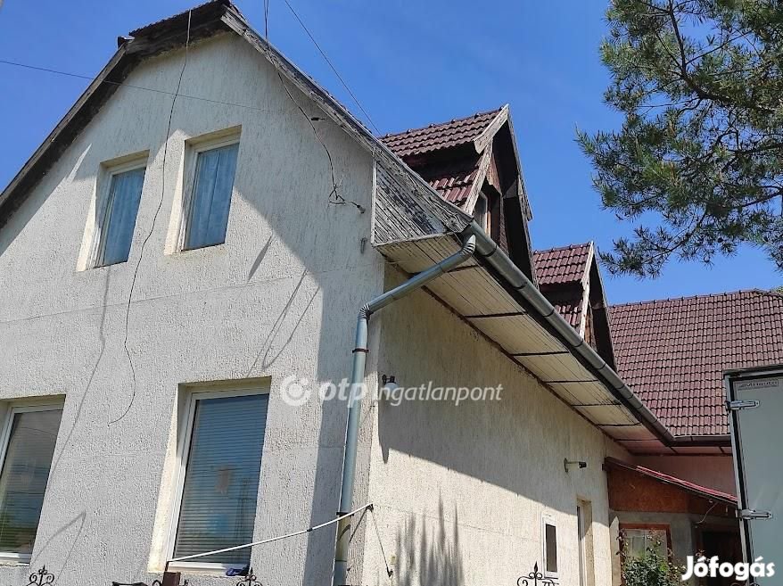 Ecsédi eladó 175 nm-es ház