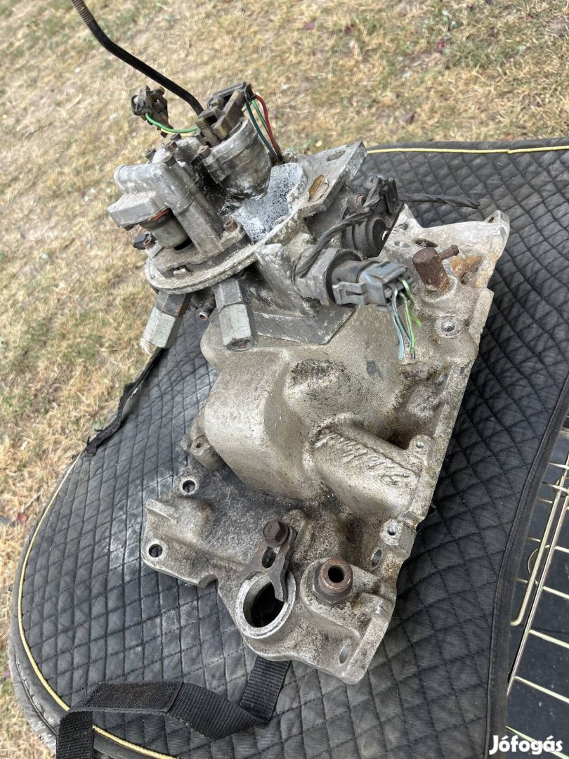 Edelbrock amerikai V8 motor szívósor tuning Ford buick chevy