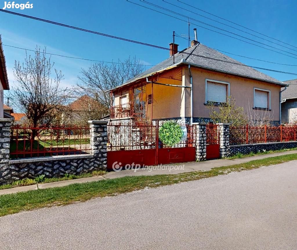 Edelényi eladó 93 nm-es ház