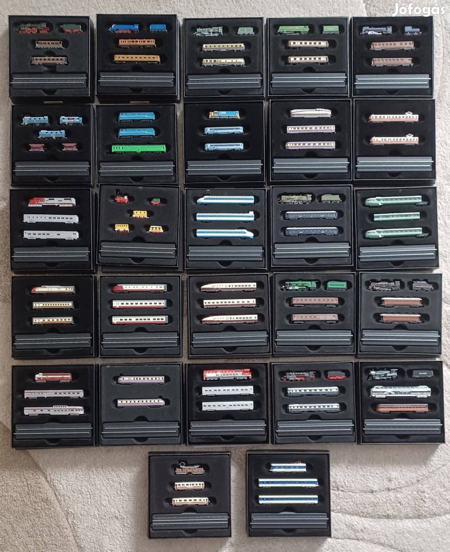 Editions Atlas Minitrans 1220 sorozatából 27 db