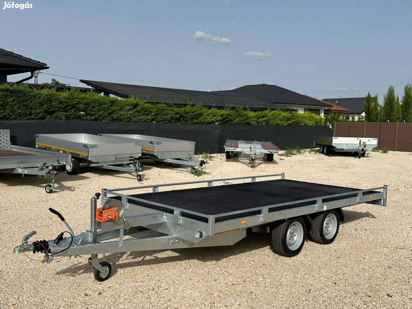 Eduard 4x2 m 2700 kg járműszállító trailer új