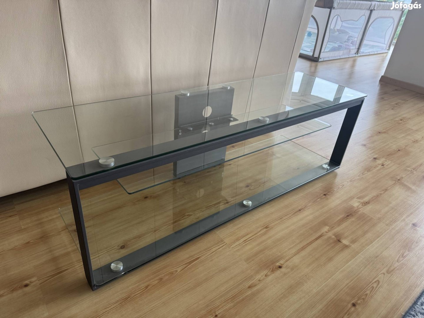 Edzett üveg tv állvány