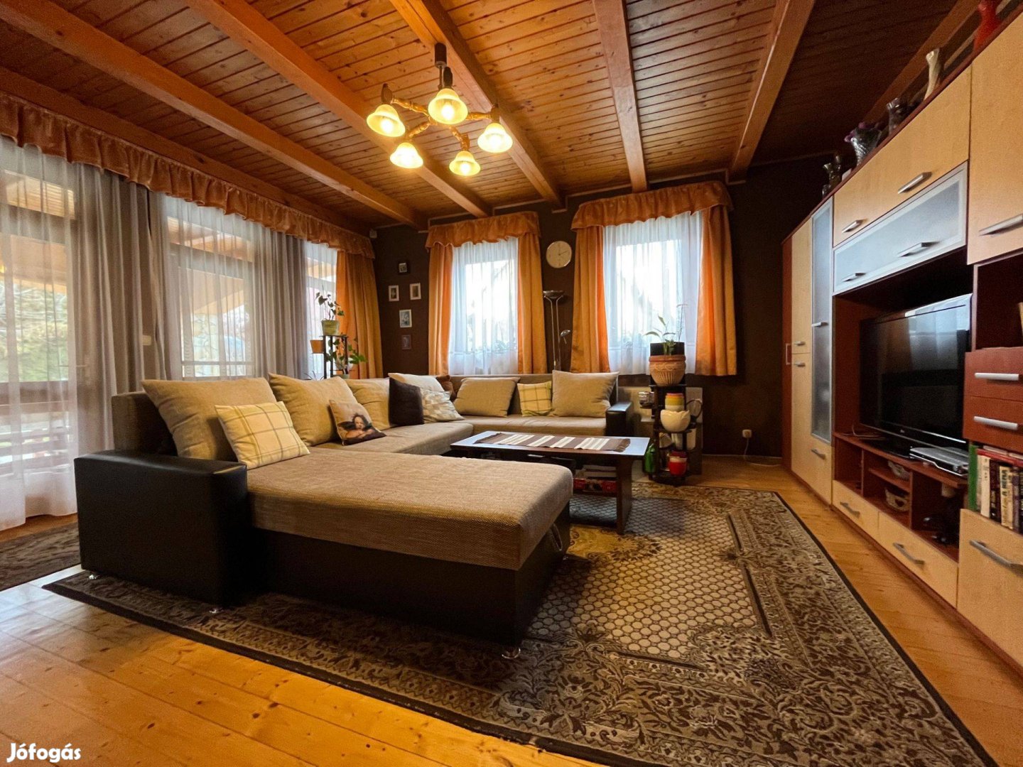 Eger-Felnémeten 120 m2-es, kitűnő családi ház eladó!