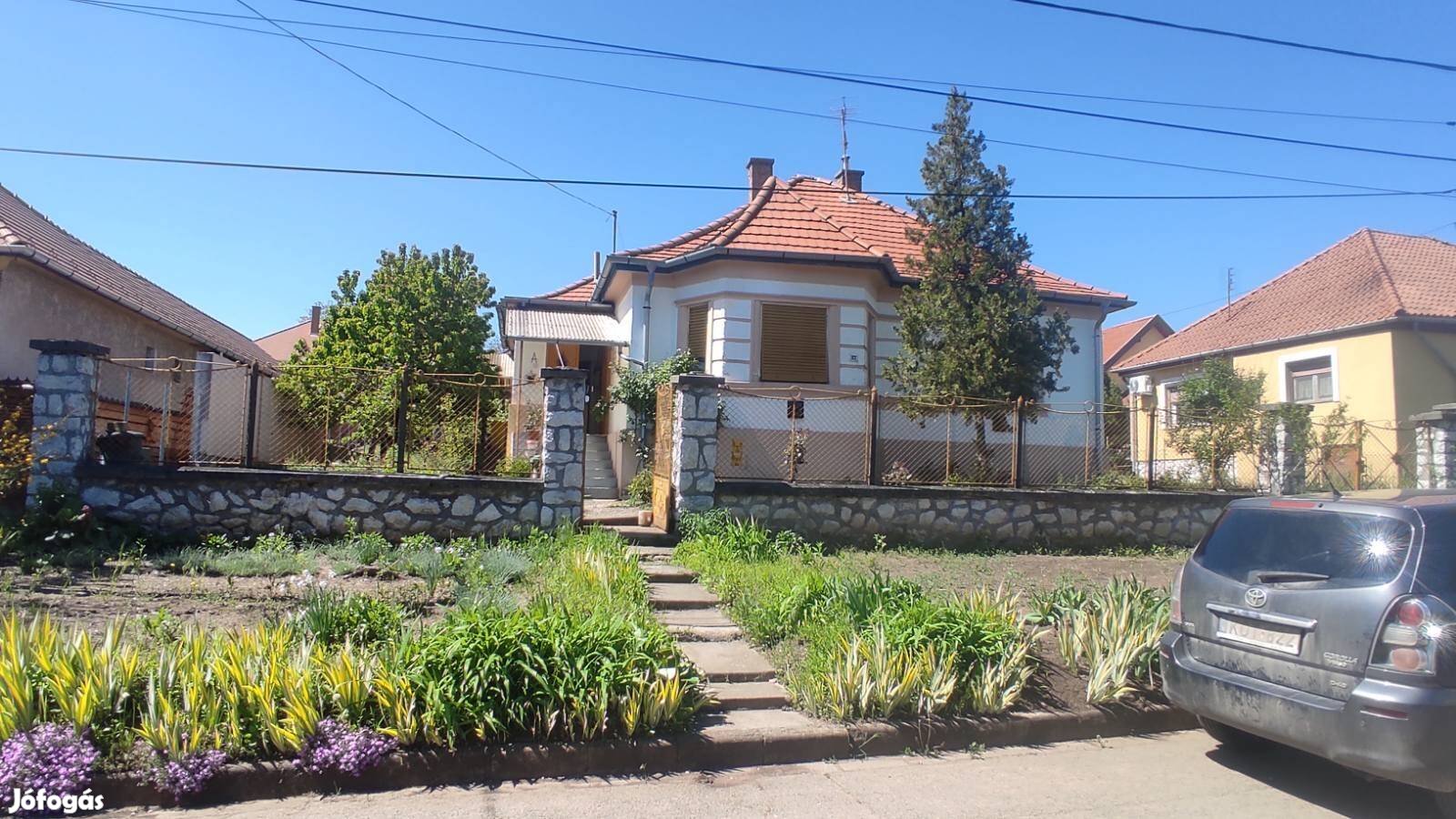 Eger, Bercsényi utcai 100 m2-es ház eladó