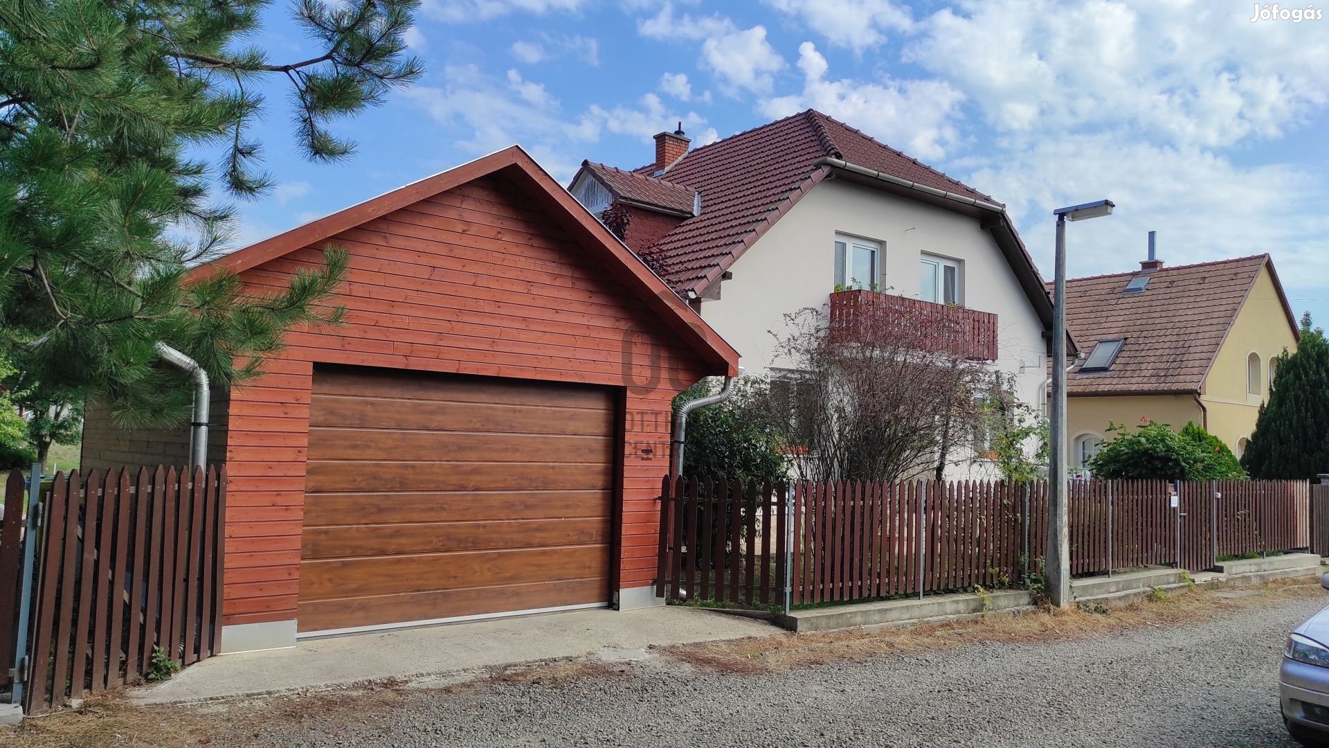 Eger, Felnémet városrészen eladó 1997-ben épült, 150nm-es, több generá