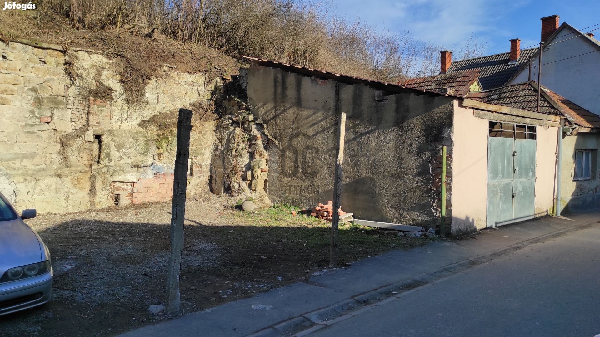 Eger, Verőszalában műhely csarnok eladó pinceágakkal