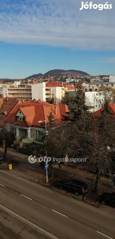 Egeri 51 nm-es lakás eladó