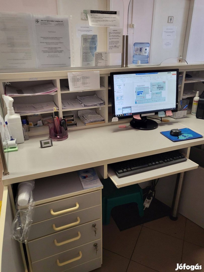 Egészségügyi recepciós