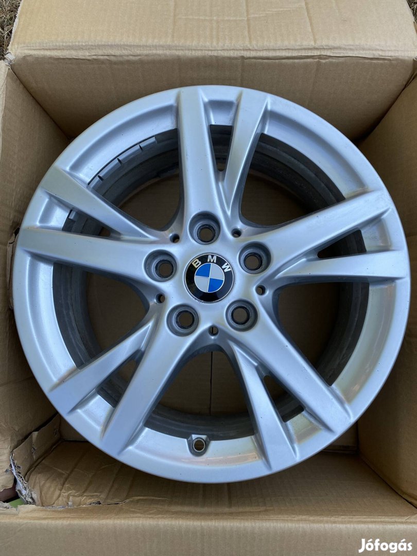 Egy db gyári BMW Styling 473