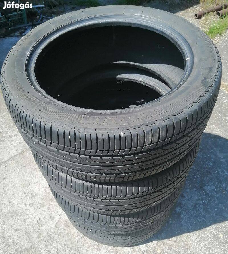 Egy garnitúra 4db. Bridgestone Ecopia 195/50R16 méretű gumiabroncs