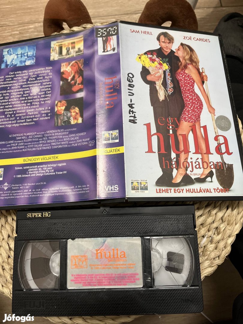 Egy hulla hálójában vhs 